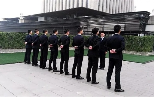 汨罗持牌催收机构的正确打开方式：老司机教你避开这5大雷区